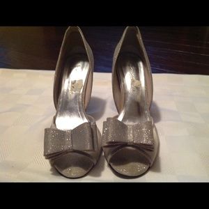 Wedding Prom 8.5M Shimmery Gold Fabric Heels